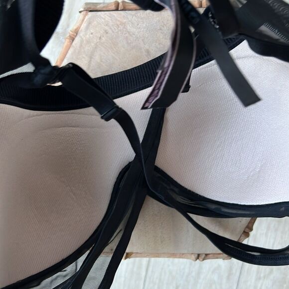 Victoria’s Secret Bra leopard 34DD incredible lightweight - Picture 9 of 9